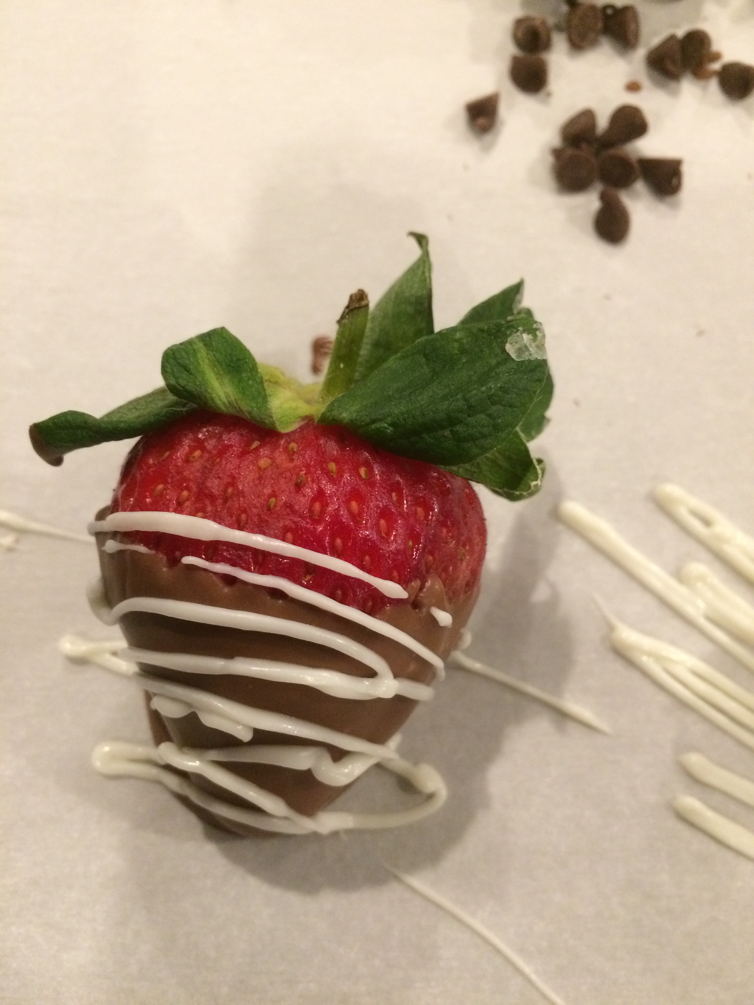 Strawberry-Milk-Chocolate-White-Drizzle.jpg