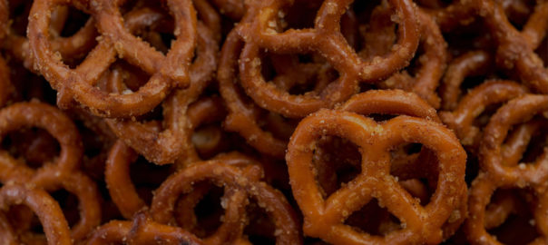 seasoned-pretzels-dark-604x270.jpg